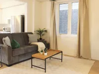 Newly Built 3-bedroom house with WiFi, Parking and AC 15 mins to the Falls Hotels in Thorold