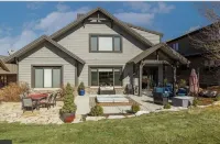 Gorgeous Big Piney Getaway- Ski, Mountains, Lake