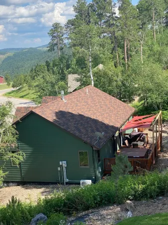 Fabulous Black Hills Hideaway ~ Hot Tub ~ Quiet And Peaceful Getaway!