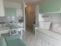 Sea view apartment - 5 minutes from the beach!