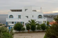 Villa Stella,  swimming pool, by the beach,  close to Athens