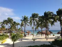 Villas Del Mar C 105, Best Location, True Beachfront, Luxury 2 BR Condo,