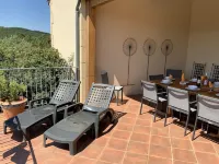Air- Conditioned  5 Bedroom Villa with Stunning Castle Views - 빌라