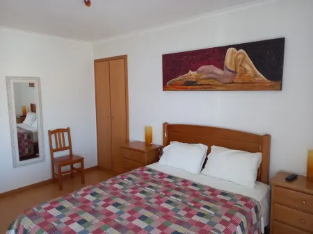 The Dunes of the Ship