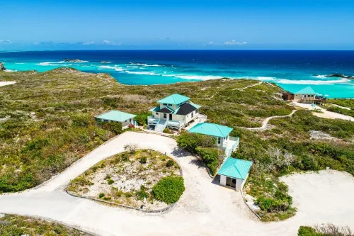 Cottage for 2 at Dragon Cay Resort Mudin Harbour