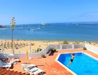 sunny ap. for 2-6 people, exclusive 1a location directly on the beach by the sea