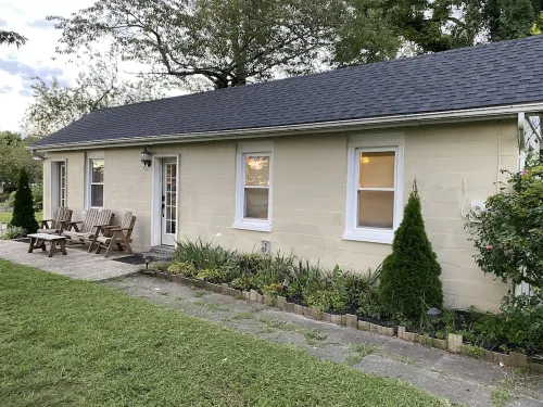 Chesapeake Cottages- 2 Quaint Waterfront Retreats