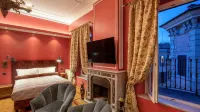 Room 94 Luxury Hoteles en Plaza España