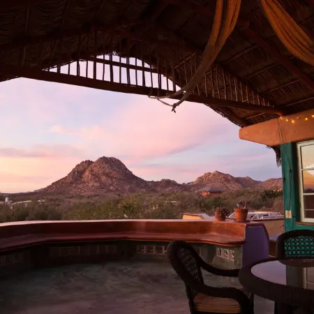 El Encanto - Artful Luxury in a Rustic Setting by the Sea