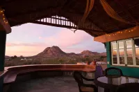 El Encanto - Artful Luxury in a Rustic Setting by the Sea