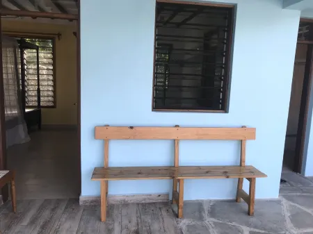 Villa with big Pool, 3 minutes to the stunning white beach