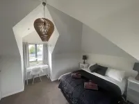 Enviable downtown Wanaka location. Room for  up to 9 guests