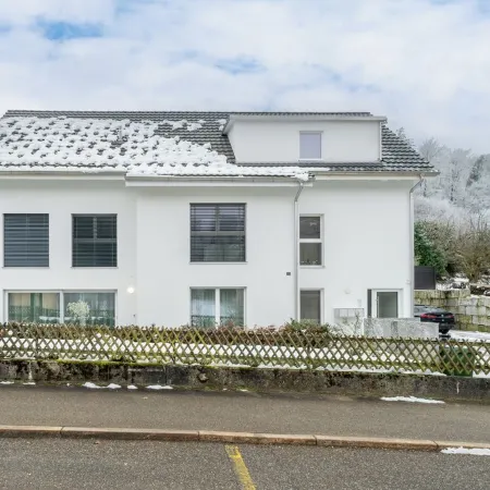 Schweizer Refugium | Smart Home, 1 GB, Erdgeschoss, 3 Min. zum Krankenhaus!