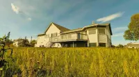Cozy 6BR Ocean Front Snow Mountain View Villa