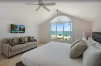 3 Bedroom Grace Bay Beachfront Penthouse at Grandview