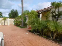 Bungalow with apartment in a quiet location and large pool