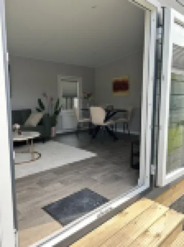 Nice and new cozy furnished chalet for 4 people, 800 meters from the beach.