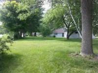 Family-friendly lakefront cabin with large outdoor space!