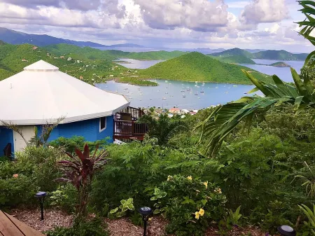 Penthouse Views Full AC Coral Bay St John, Easy Drive Restaurants, Bars, Beaches