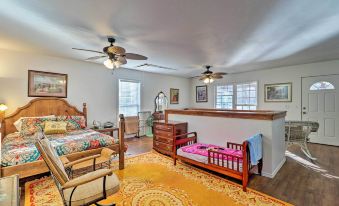 Lakefront Delta Cottage w/ Views, Canoe & Dock!