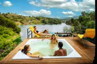 Casa Chévere - Vibrant & Fun Lakeside Oasis Hotel a Penol