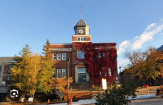 A loft retreat on a private street within walking distance to downtown!