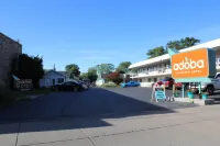 Lockview Motel - parking