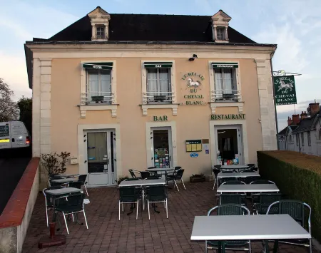 Auberge du Cheval Blanc Отели в г. Экомуа