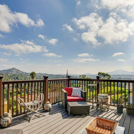 Mt. Nebo Oasis in La Mesa w/ Wraparound Deck