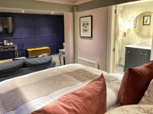 Holdsworth House Hotel