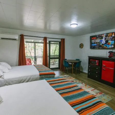Route 19 Inn