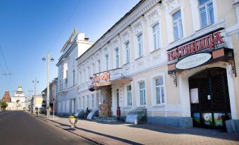 U Zolotyih Vorot Hotel
