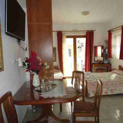 Villa Elizea Rooms