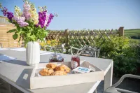 Newquay Tamarisk Lodge on the Gannel Hotels in Perranporth