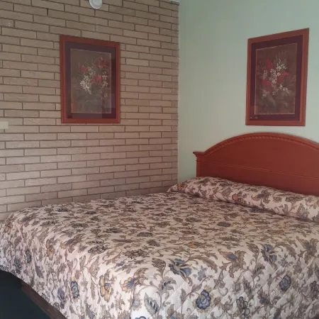 Budget Inn