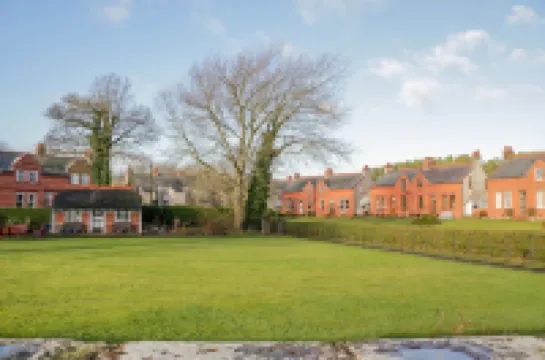 2 Whiterow Hotel di Annan