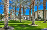 Deluxe King Casita 1 Bedroom Condo by RedAwning