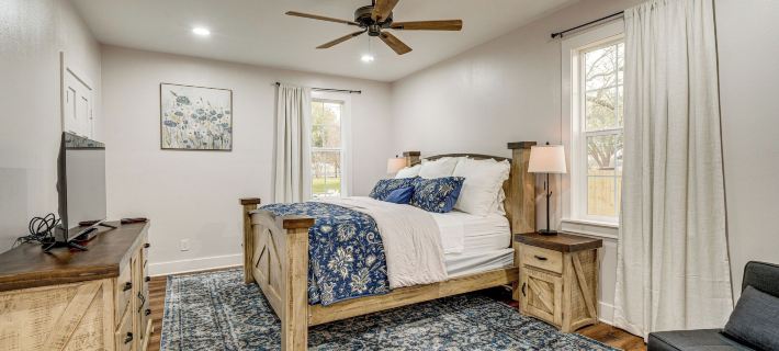 Furnished Deck + Views: Rural Schulenburg Retreat Hotels in Fayette County