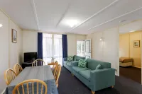 Park Avenue Holiday Units Hotels in Middleton Beach
