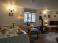 Wavering Hotels in Axbridge