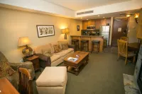 Sundial Lodge Condo Steps from Red Pine Gondola