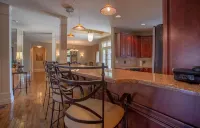 Quaint Quarters 4 Bedroom Villa by RedAwning