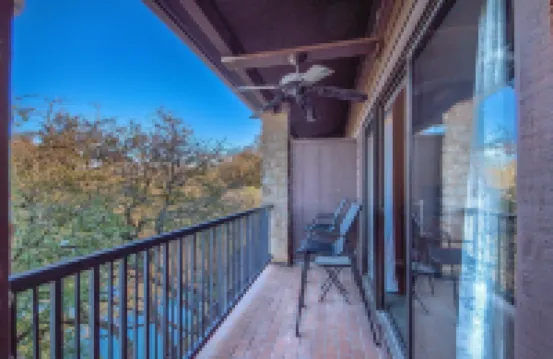 RedAwning的The Float Inn 3 Cw B209 3卧室公寓