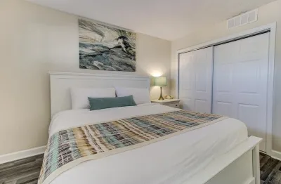 0204 Seaside Sanctuary by Atlantic Towers Hotel di Carolina Beach