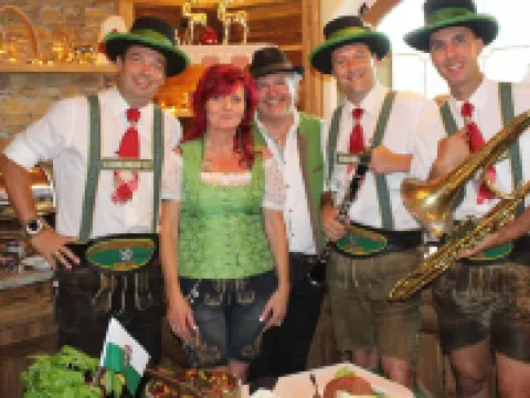 Zum Singenden Musikantenwirt Hoteles en Regen