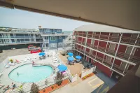 Surf Club Oceanfront Hotel - Pools