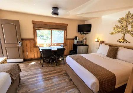 Cedar Glen Lodge