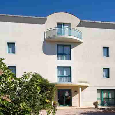 Logis Hôtel Auberge Bourbonnaise Hotel Exterior