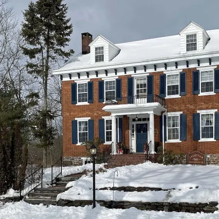 Lightner Farmhouse B&B