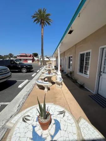 The Cayucos Motel Отели в г. Каюкос